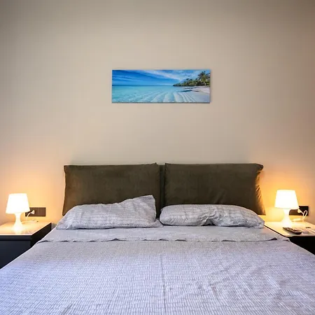 Zampieri House Blu منزل للإقامة